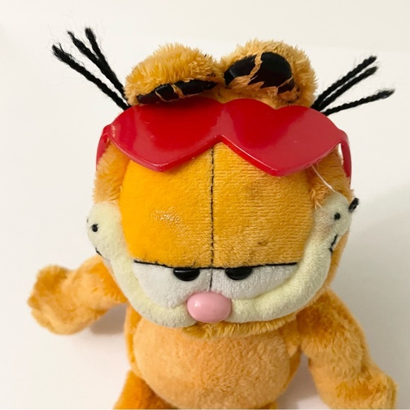 2005 TY Beanie Baby Happy Valentines Day Garfield Plush Cat - Picture 3 of 14
